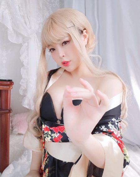 97超碰香蕉_720神马影院在线
